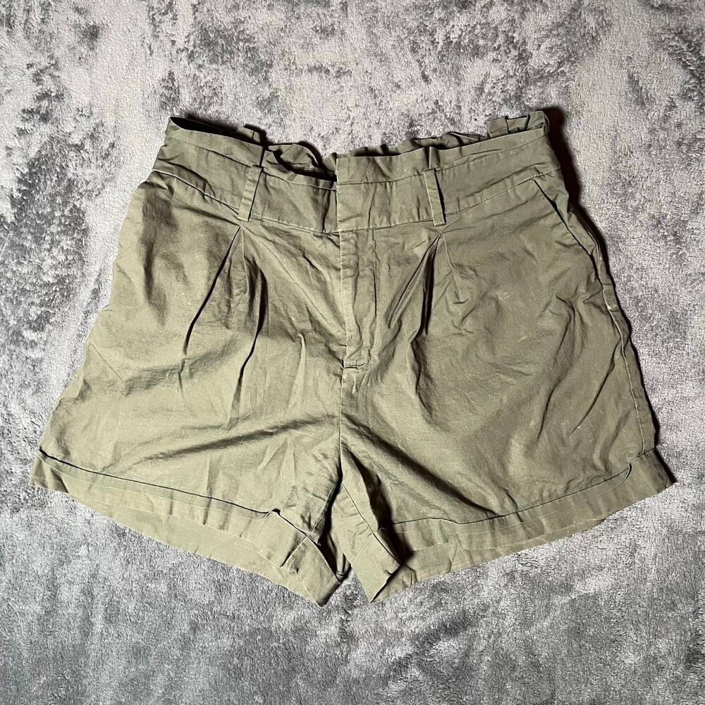 A New Day High Stretch Shorts Green Sz M